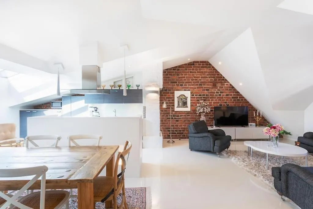 Apartment Stunning Huvilakatu Penthouse Helsinki